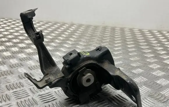 Toyota Auris E180 Gearbox mount 