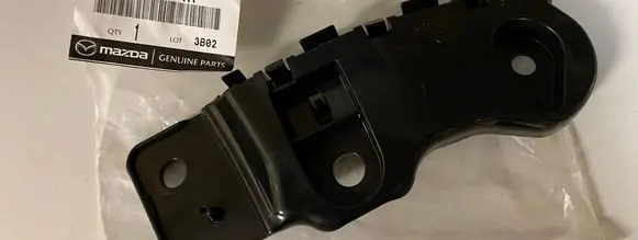 Mazda CX-5 II Front bumper mounting bracket KB8A500T1