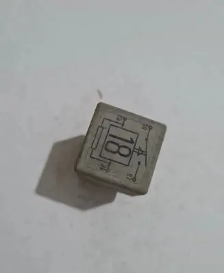 Volkswagen Transporter - Caravelle T4 Other relay 191937503 22204007