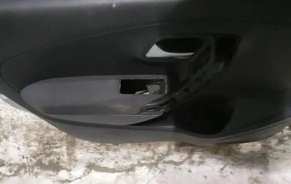 Volkswagen Cross Polo Front door card panel trim 