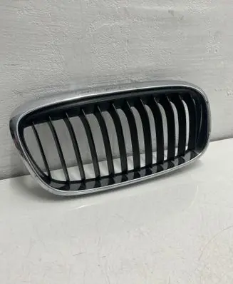 BMW 2 F45 Front grill 22405910
