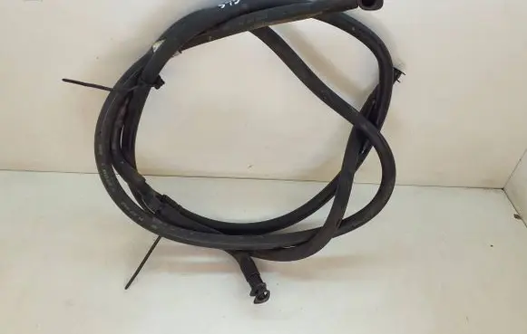 Mercedes-Benz CLS C219 Windshield washer fluid hose A2198600092