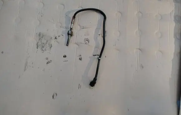 Mercedes-Benz Vito Viano W639 Exhaust gas temperature sensor A0009057204