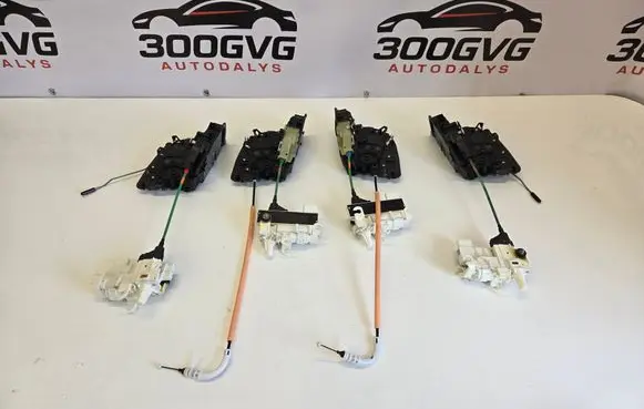BMW 5 G30 G31 G38 Front door soft close latching motor 7477703 7477699 7477702