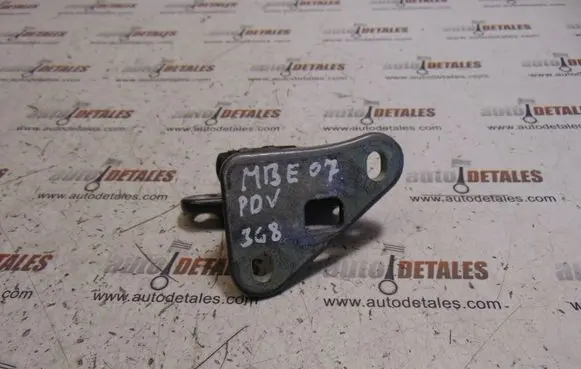 Mercedes-Benz E W211 Front door upper hinge