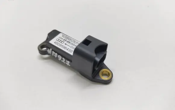 Audi A6 S6 C5 4B Airbag deployment crash/impact sensor 4B0959643B 260499 023060EC5UYK