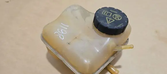 MG ZS Coolant expansion tank/reservoir 10237071
