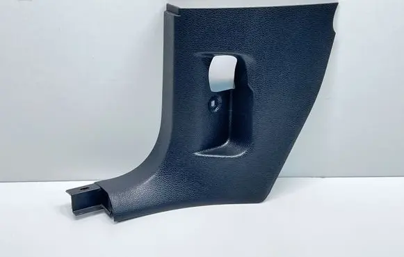 Foot area side trim