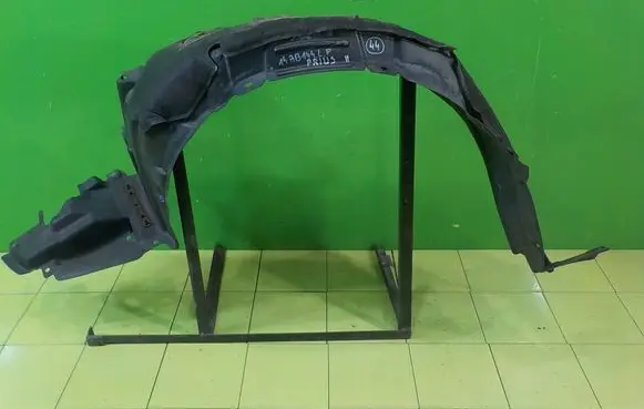 Toyota Prius (XW20) Front arch PRZOD LEWE