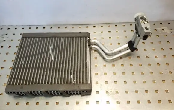 Suzuki Grand Vitara II Air conditioning (A/C) radiator (interior) 