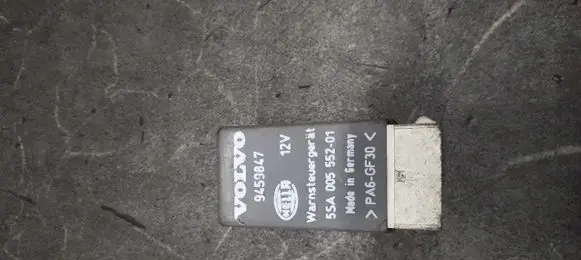 Volvo S70 V70 V70 XC Fuel pump relay 9459847
