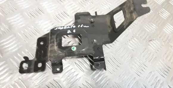 KIA Sorento Bracket in trunk/boot 