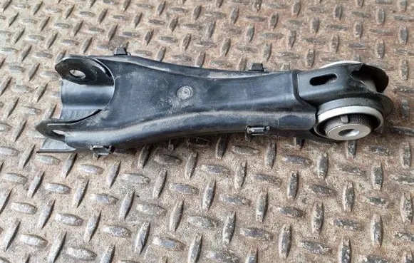 Mercedes-Benz A W176 Rear upper control arm/wishbone A2463520788 A2463500053