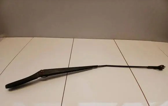 Volvo S40 Front wiper blade arm 30698250