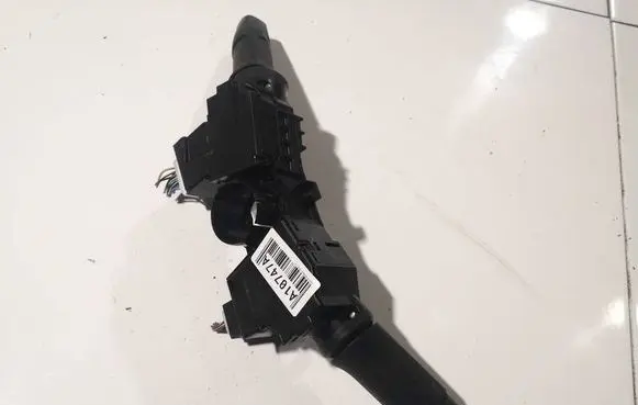 Wiper turn signal indicator stalk/switch