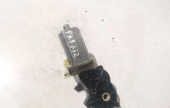 Mercedes-Benz R W251 Seat adjustment motor 820591134 82059113-4