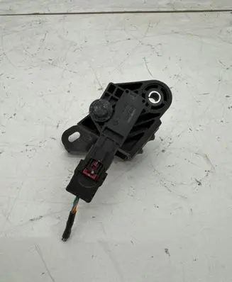 Tesla Model S Sensor 2047491014