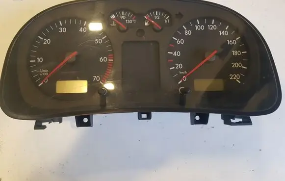Volkswagen Golf IV Speedometer (instrument cluster) 0263611000 1J0919861