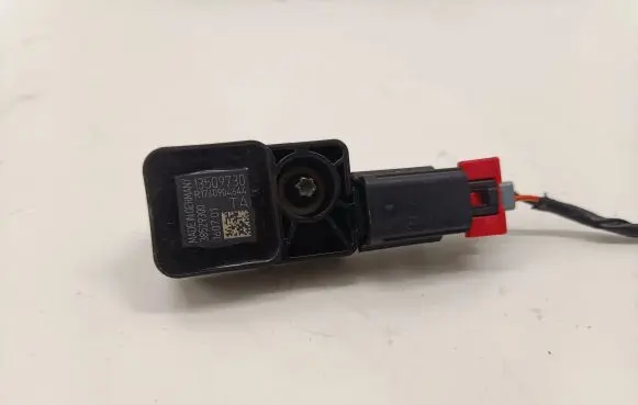 Opel Insignia B Airbag deployment crash/impact sensor 13509730