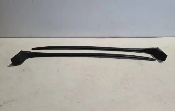Lexus ES VII XZ10 Windshield trim 24L 24R