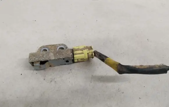 Nissan X-Trail T30 Airbag deployment crash/impact sensor