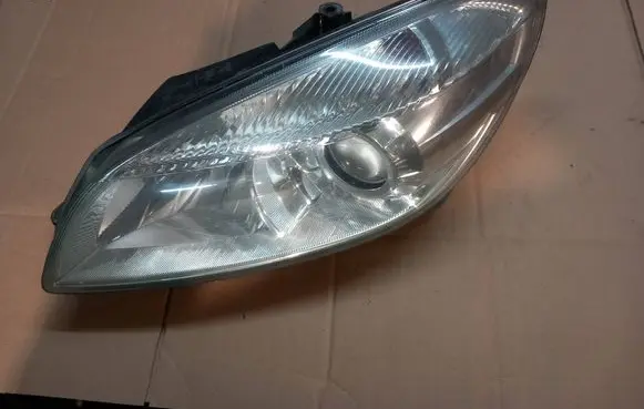 Skoda Fabia Mk2 (5J) Headlight/headlamp 173203