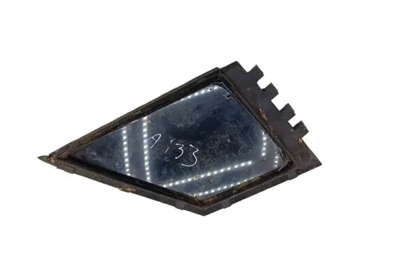 Toyota Corolla Verso E121 Front door vent window glass four-door 