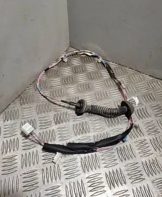 Toyota Yaris Rear door wiring loom 821530D140
