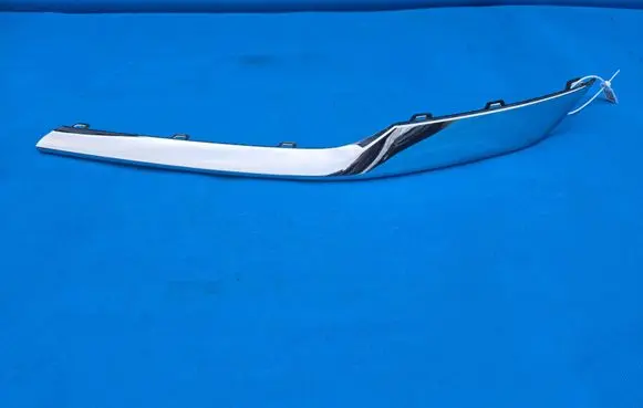BMW 7 G70 Front bumper splitter molding 5A01663