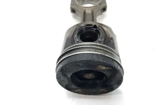 BMW 3 E92 E93 Piston with connecting rod M57D30