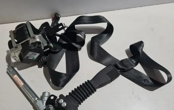 KIA Sportage Front seatbelt 006R0000 88820F1200