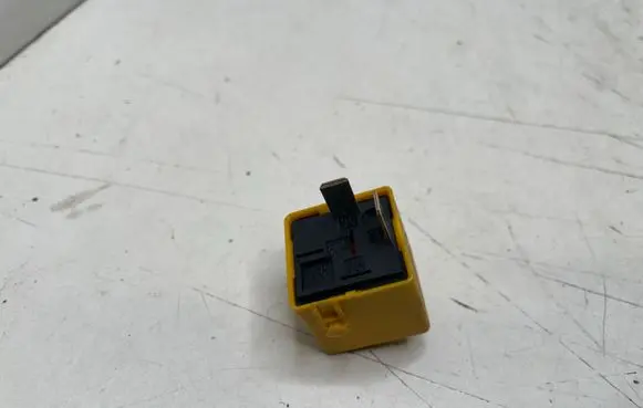 BMW X5 E53 Other relay 6136 8366282 40242