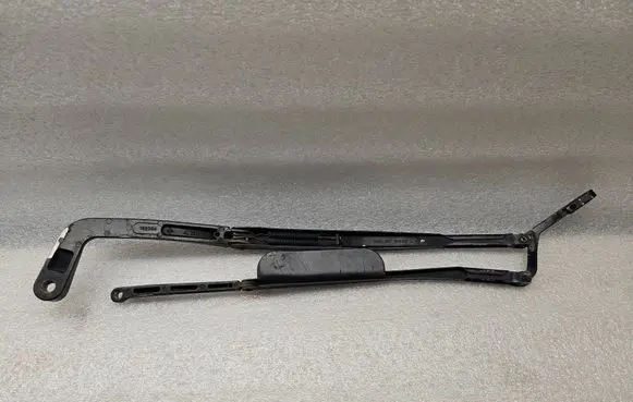 Audi A8 S8 D2 4D Front wiper blade arm 4D1955407L