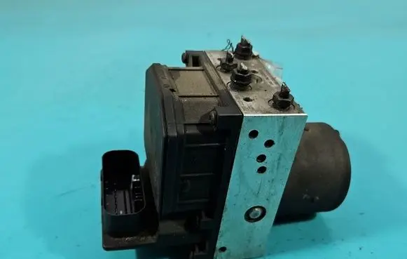 BMW 5 E39 ABS Pump 0265223001 IMPRK1546117