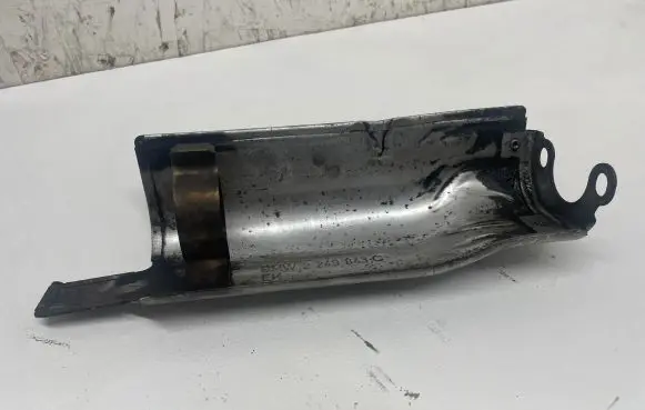 BMW 5 E39 Heat shield in engine bay 2249843C