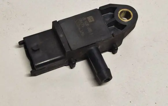 Opel Insignia A Exhaust gas pressure sensor 55566186