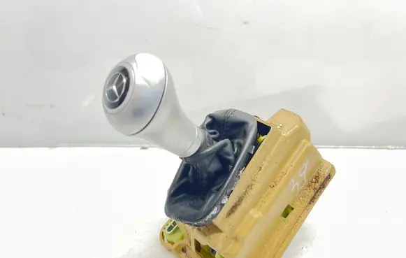 Mercedes-Benz CLC CL203 Gear shifter/selector A2032678524