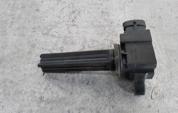Opel Signum High voltage ignition coil 12787707H6T60271