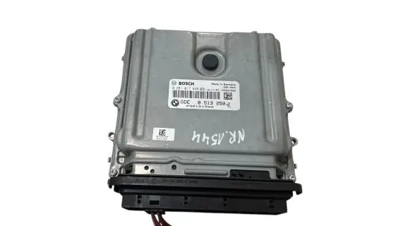 BMW 5 F10 F11 Engine control unit/module 8513250 030151582 0281017648