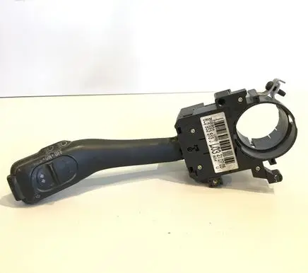 Volkswagen PASSAT B5.5 Indicator stalk 8L0953513J