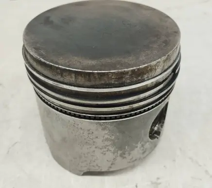 Mercedes-Benz 190 230 W110 W111 Piston 1300309517 A1300309517 1300308917
