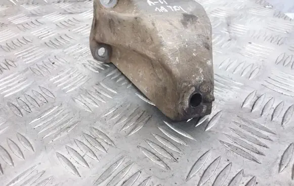 Audi A4 S4 B5 8D Engine mounting bracket 8D0399113AB