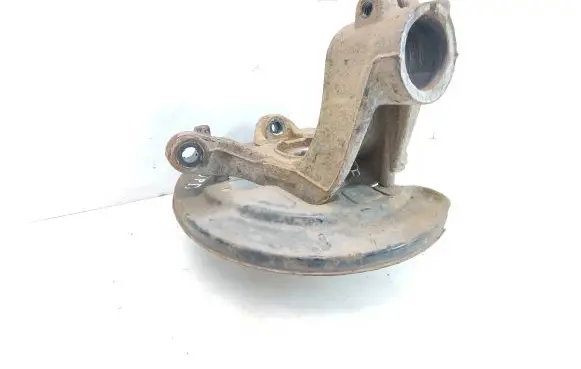 Volvo S60 Front wheel hub spindle knuckle 6G913K170A