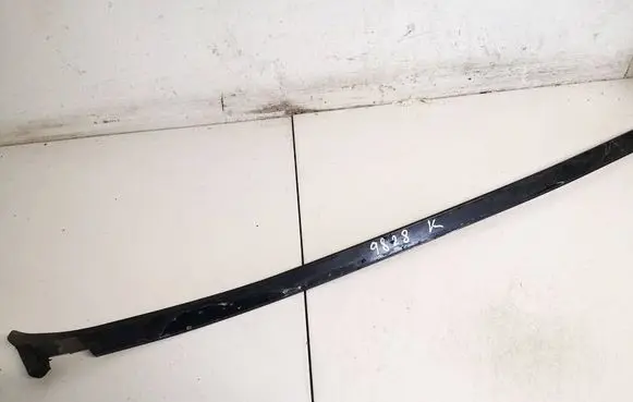 Mercedes-Benz C AMG W204 Windshield trim 080023