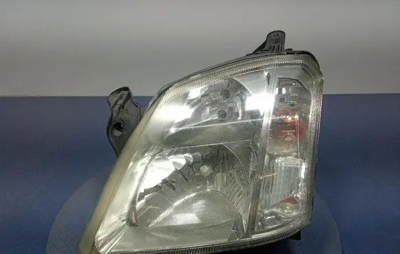 Opel Meriva A Headlight/headlamp 93321052