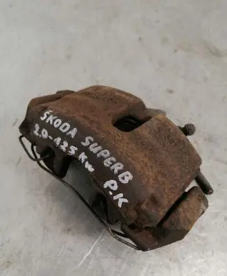 Skoda Superb B6 (3T) Front brake caliper