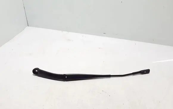Hyundai Tucson TL Front wiper blade arm 98311N7000