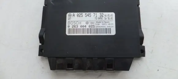 Mercedes-Benz E W211 Parking PDC control unit/module 0255457132 0263004025