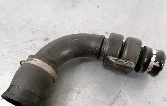 Nissan Pathfinder R51 Intercooler hose/pipe