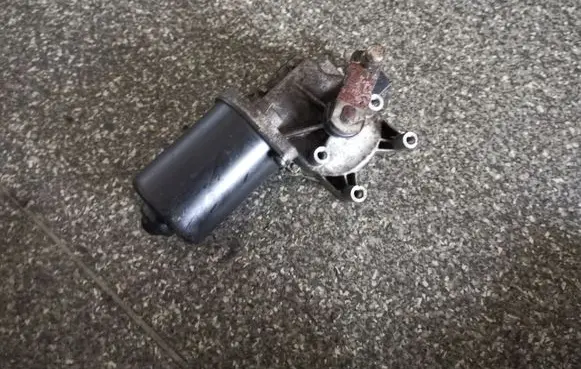 Volkswagen Transporter - Caravelle T5 Wiper motor 7E1955113B